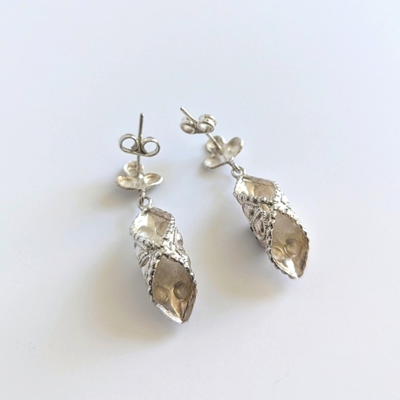 Heirloom Style Black Hematite Silver Dangle Earrings - Picture 5 of 6